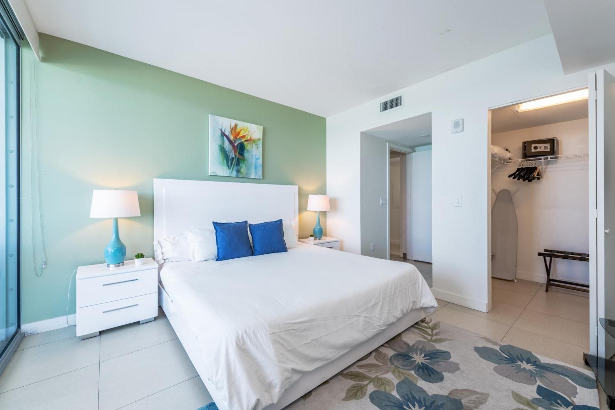 Churchill Monte Carlo Miami Apartment *