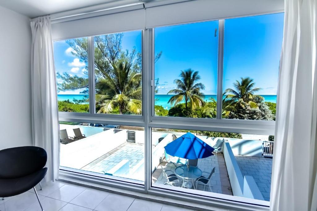 Holiday home Castle Th16 Beachfront Townhouse With Private Patio, Direct Access, Pool, Tennis & Free Parking! *