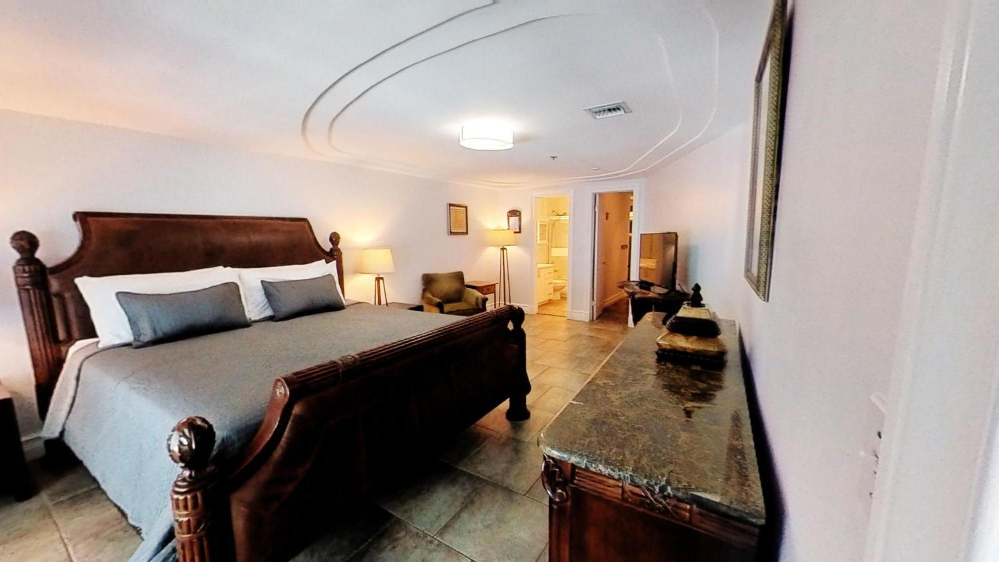 Castle M16 Oceanview Loft With Access, Pool, Tennis And Free Parking! Holiday home *