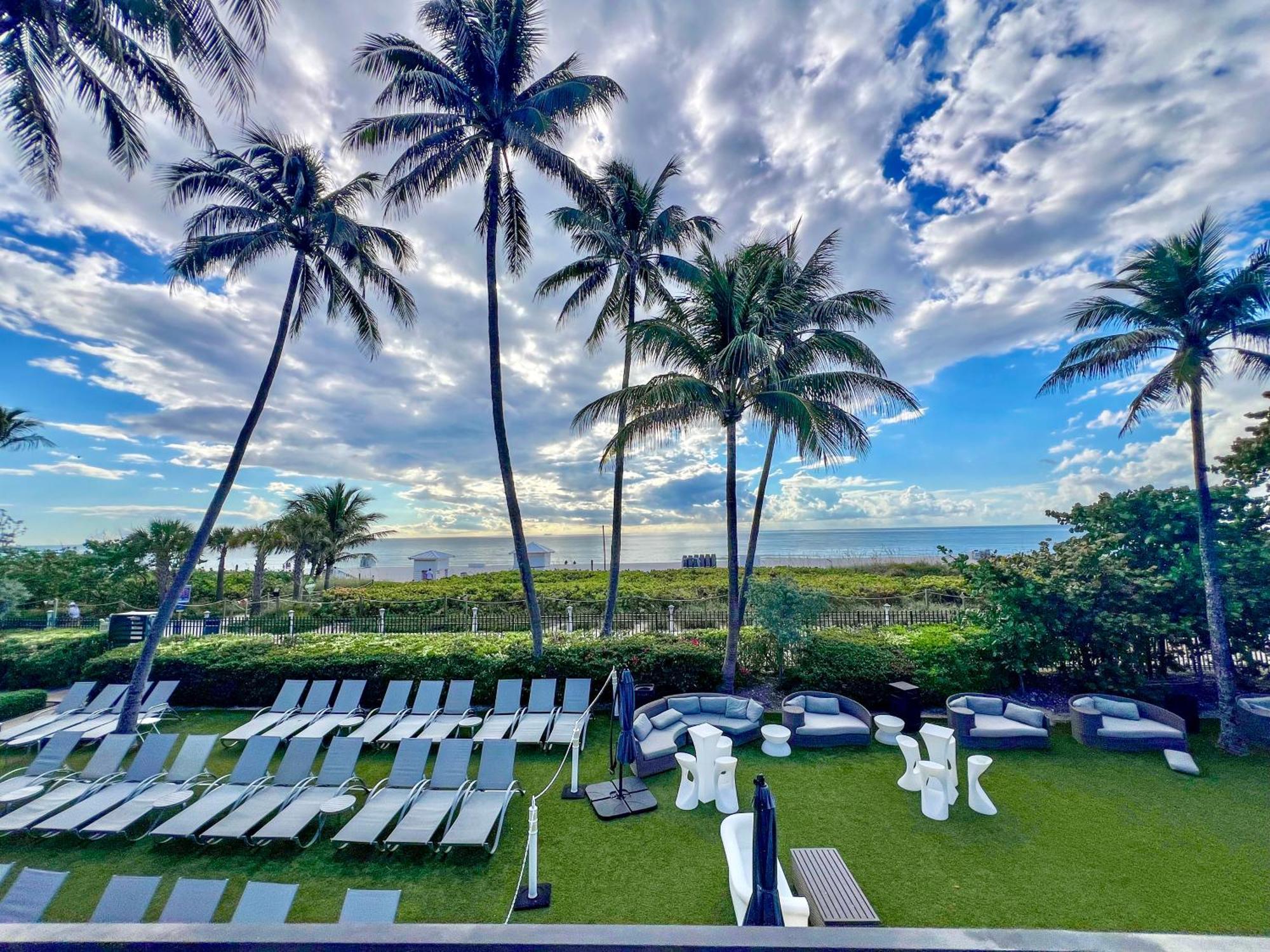 Miami Oceanfront- Pool Bar & Gym & * Miami Beach