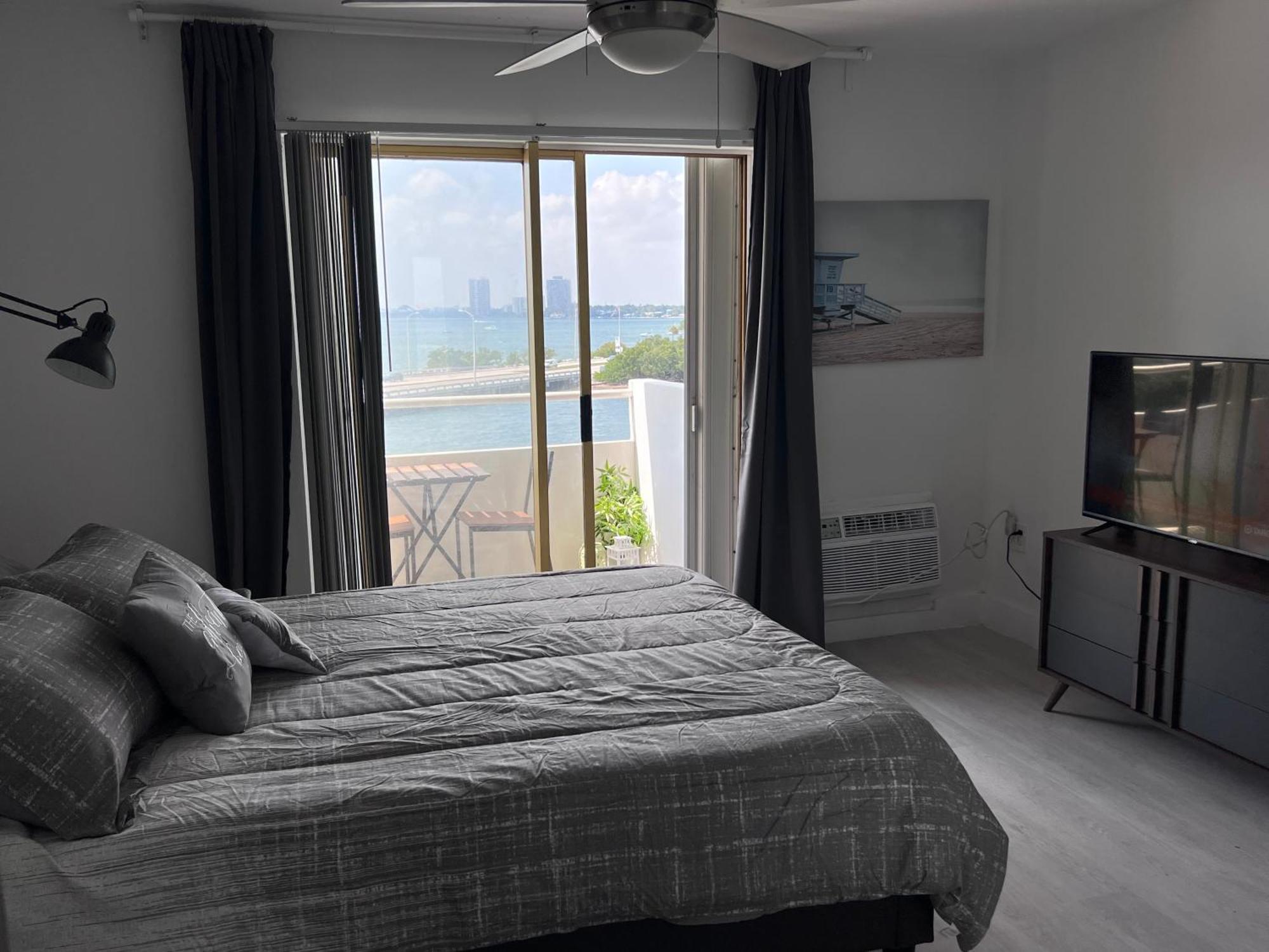 Unique Water Views, Free Parking 1bed 1 Bath Rooffornomads 416 Apartamento Miami Beach