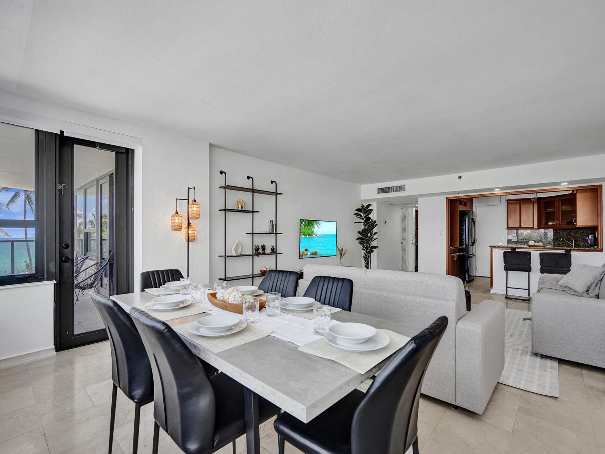 Oceanfront Retreat Service 502 Miami Beach