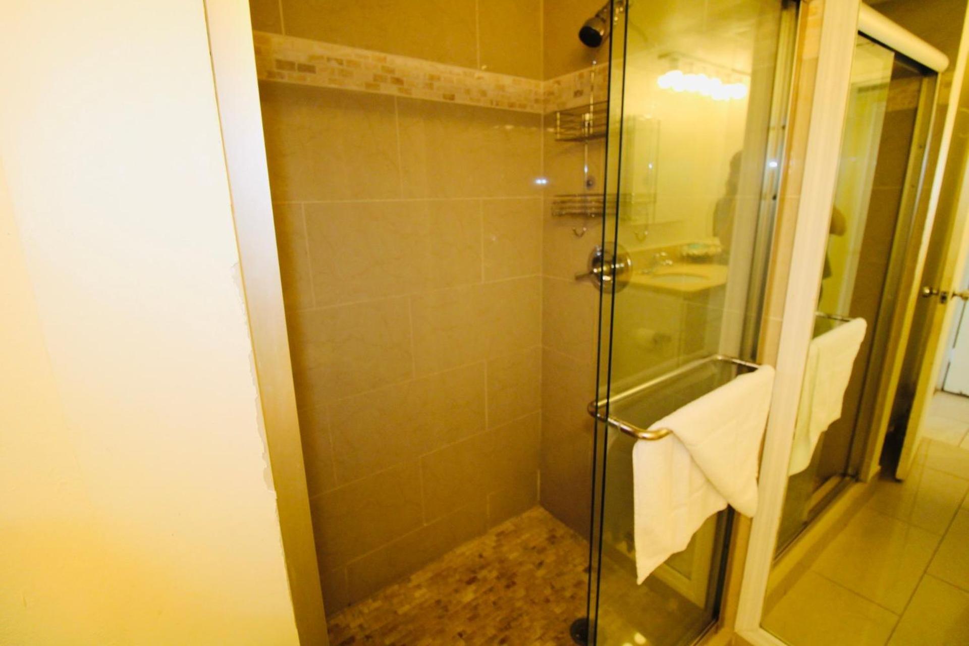 Casa vacanze Alexander 1211 Beachfront With Direct Access, 2 Pools, Sauna, Gym Miami Beach