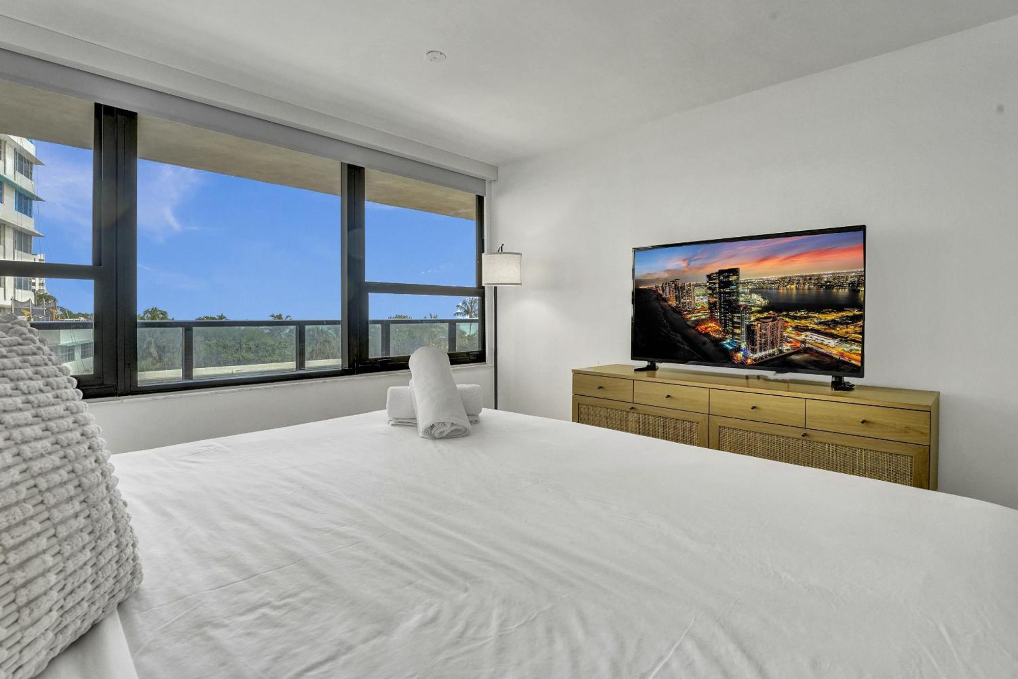 Ocean View Service 504 Apartment