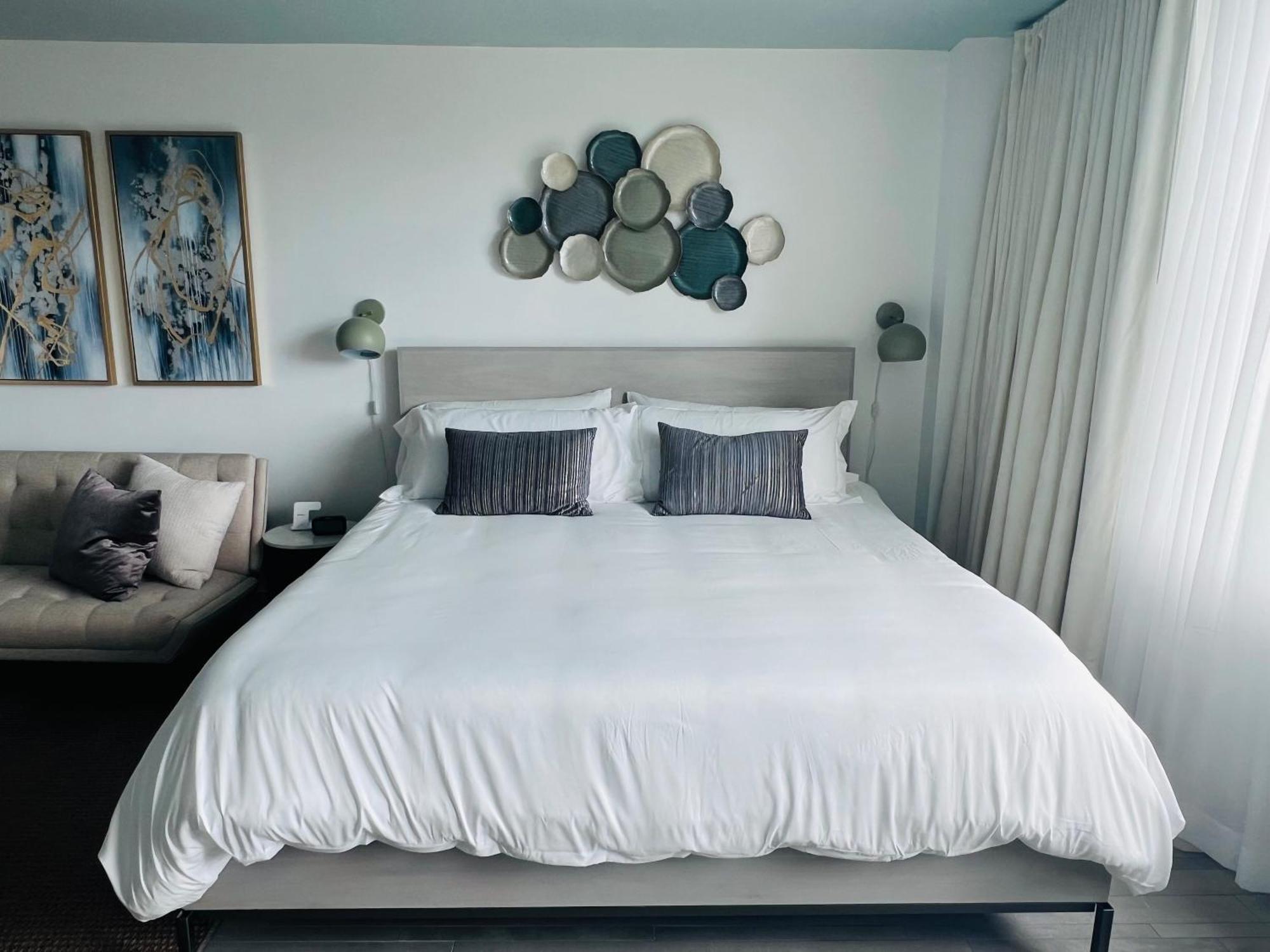 Lux Waterfront Studio South Beach