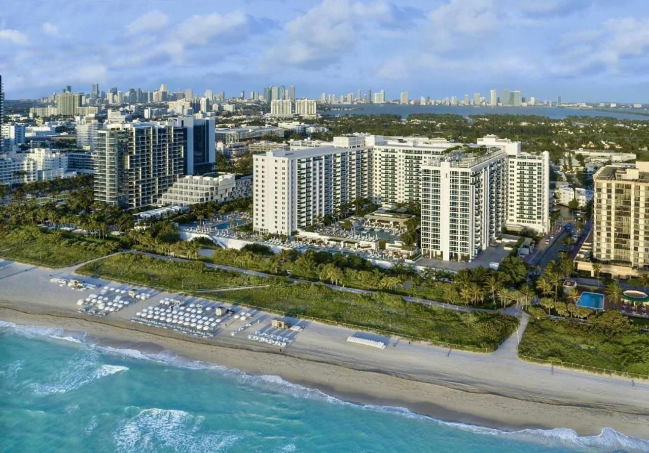 Frente A La Playa South * Miami Beach