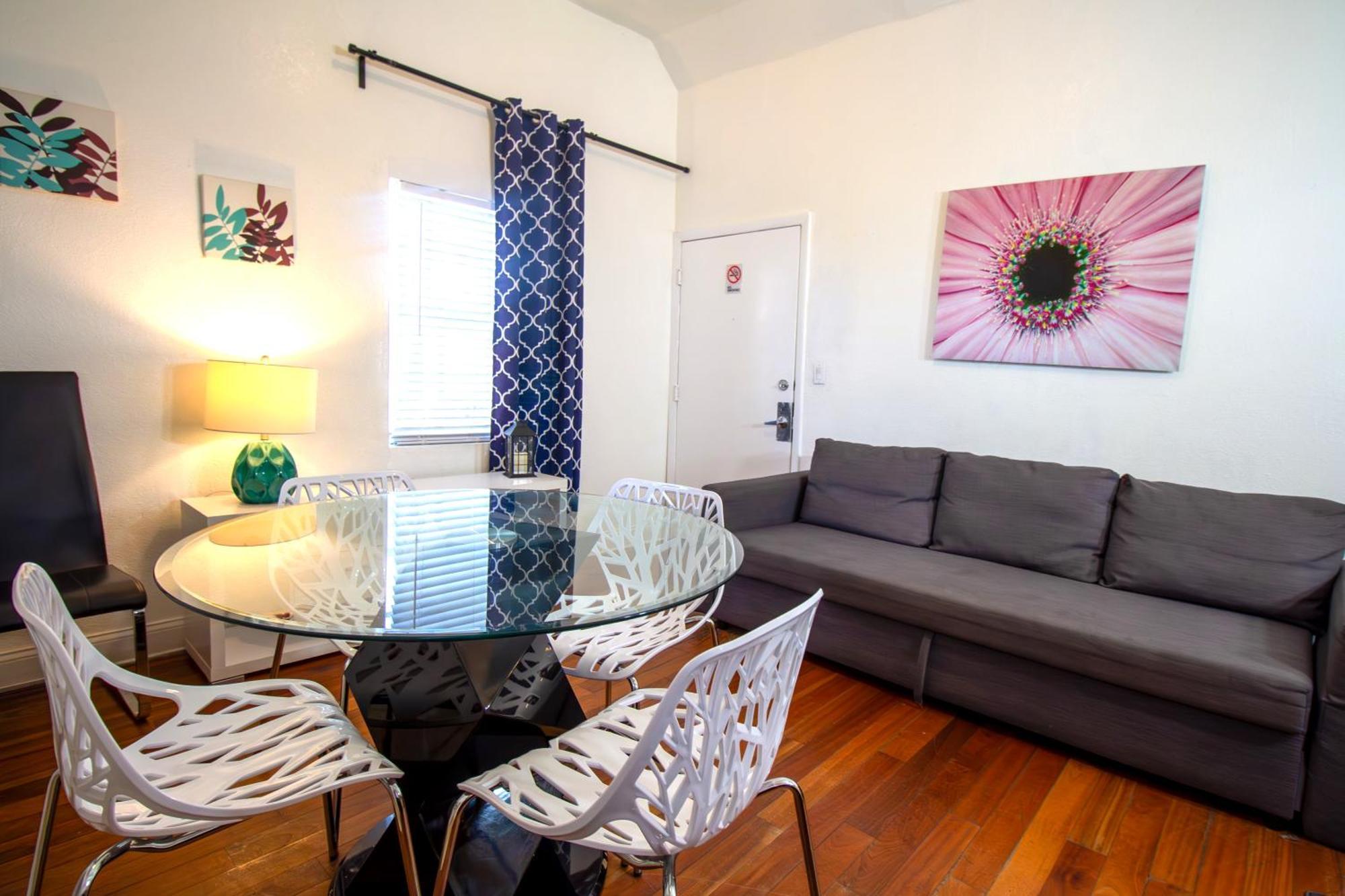 Hispaniola Part Of The Oasis Casita Collection * Miami Beach