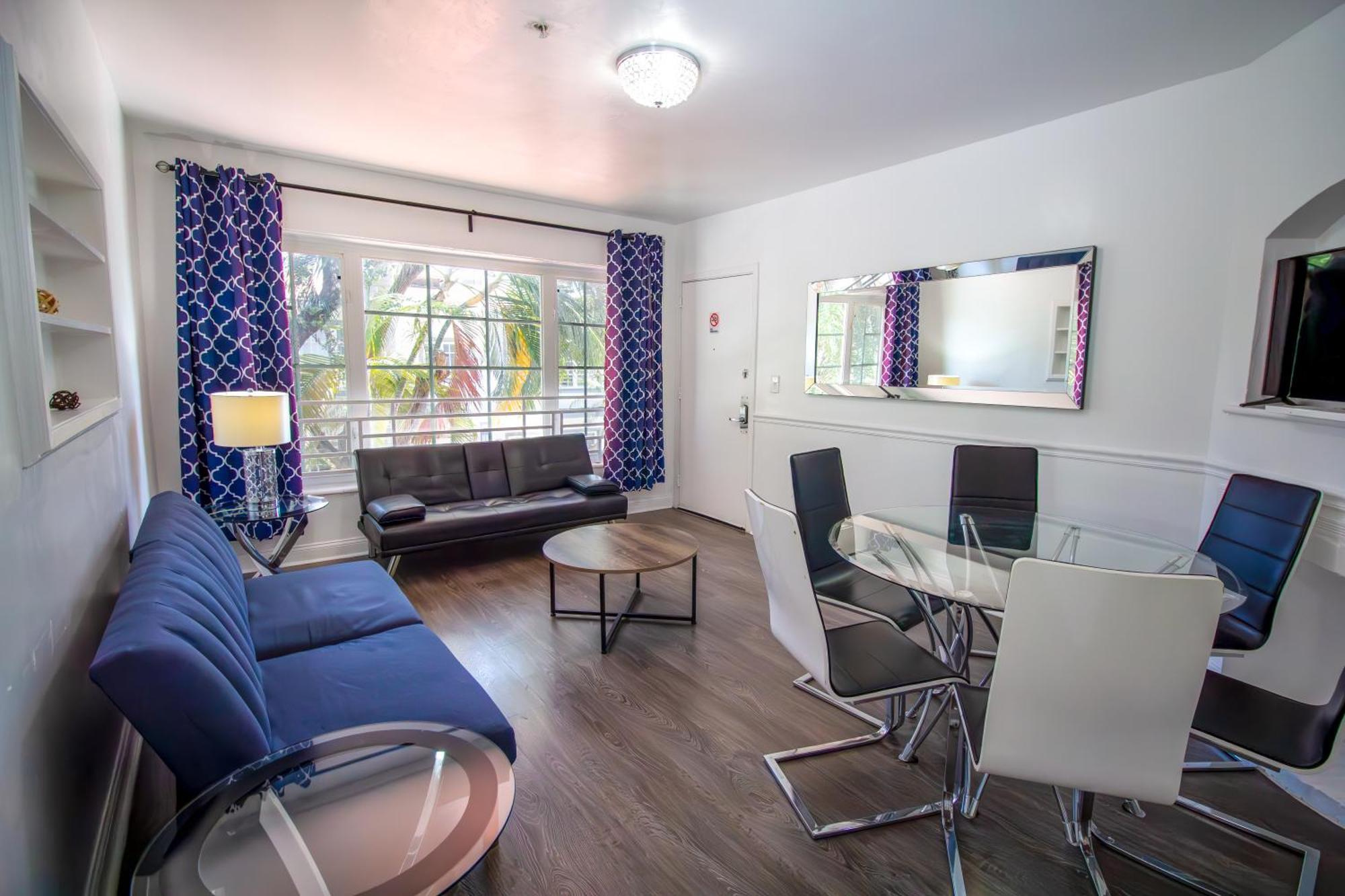 Courtyard Part Of The Oasis Casita Collection Miami Beach