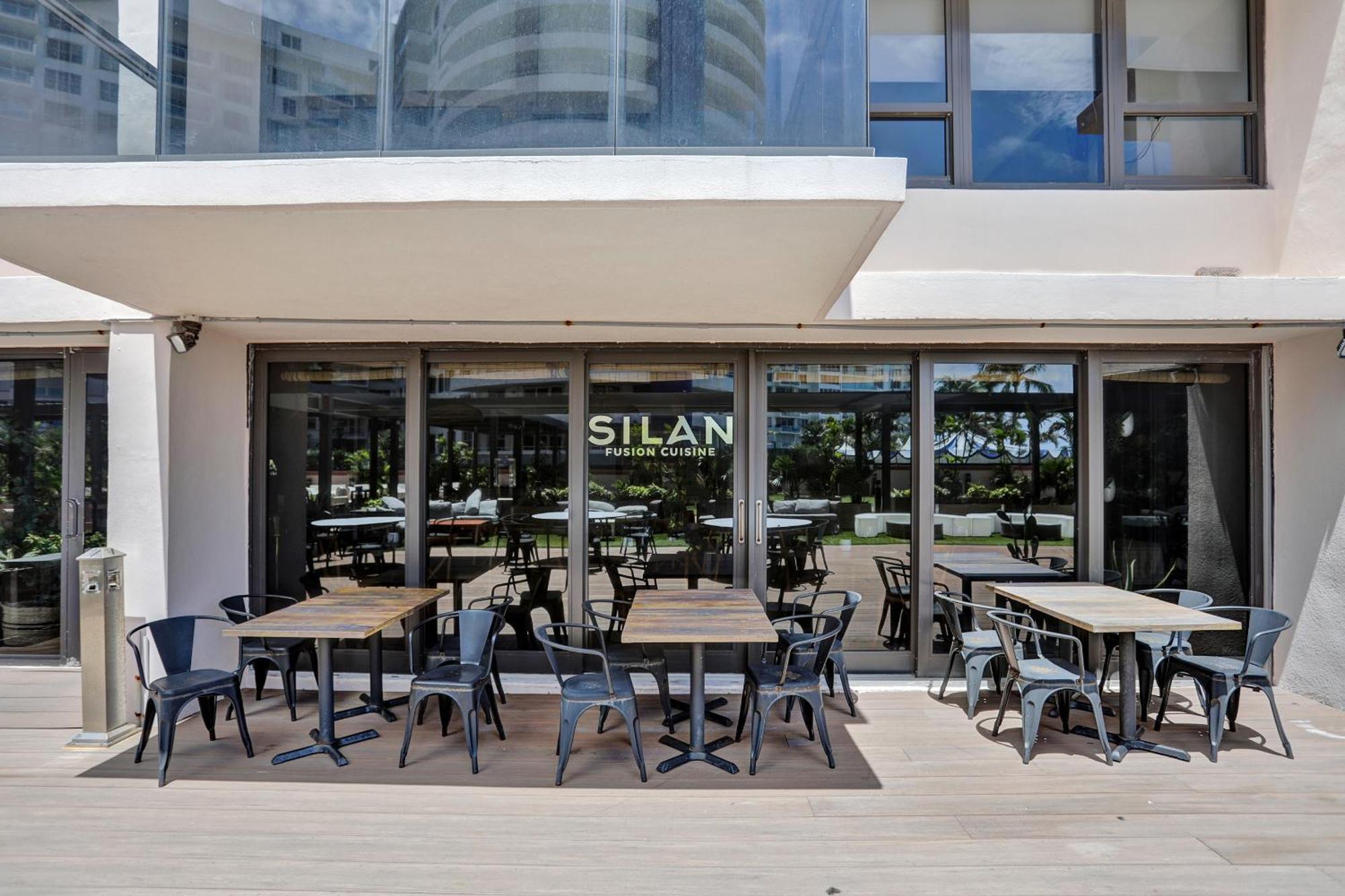 Gorgeous Miami 1614