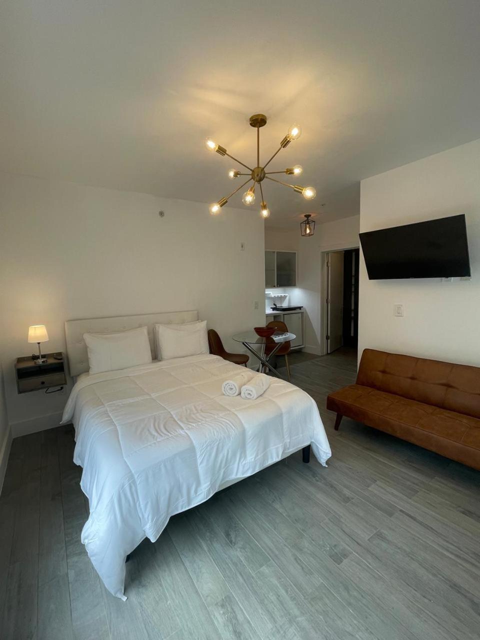 Hotel Agave On The Beach By Renzzi