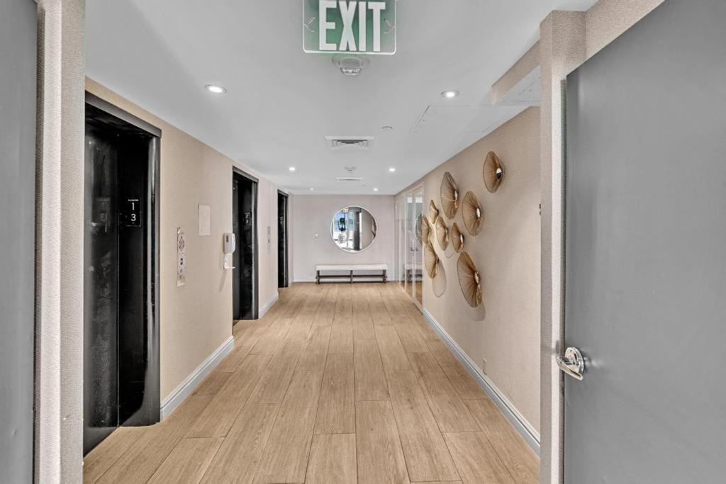Lux Waterfront Studio South Beach * Miami Beach