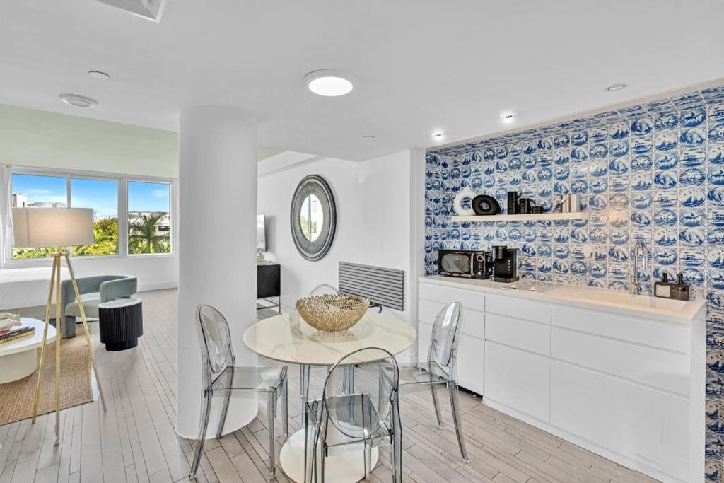Lux Waterfront Studio South Beach