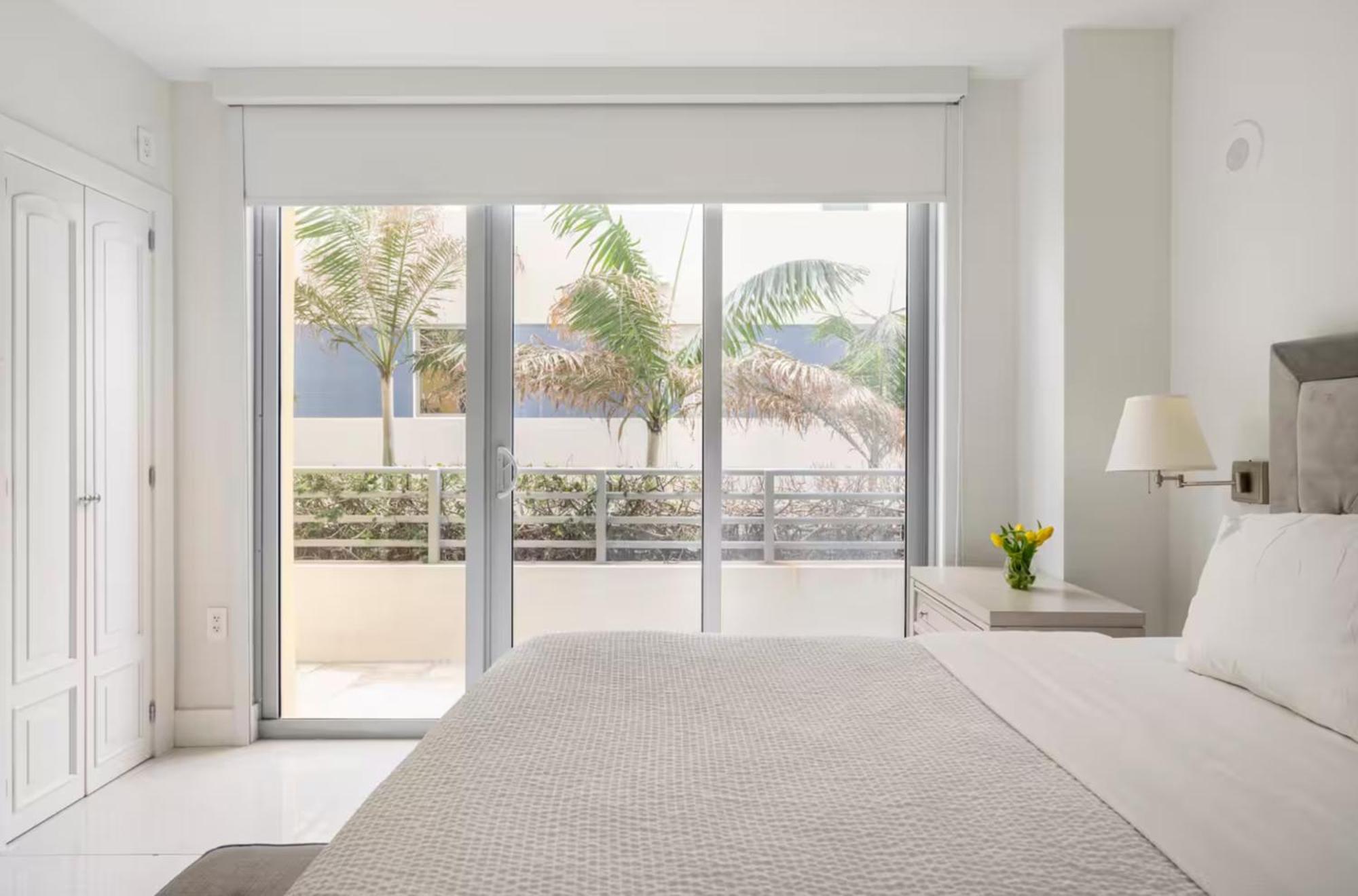 Appartamento Beachfront Bentley One Bedroom With Balcony And Access