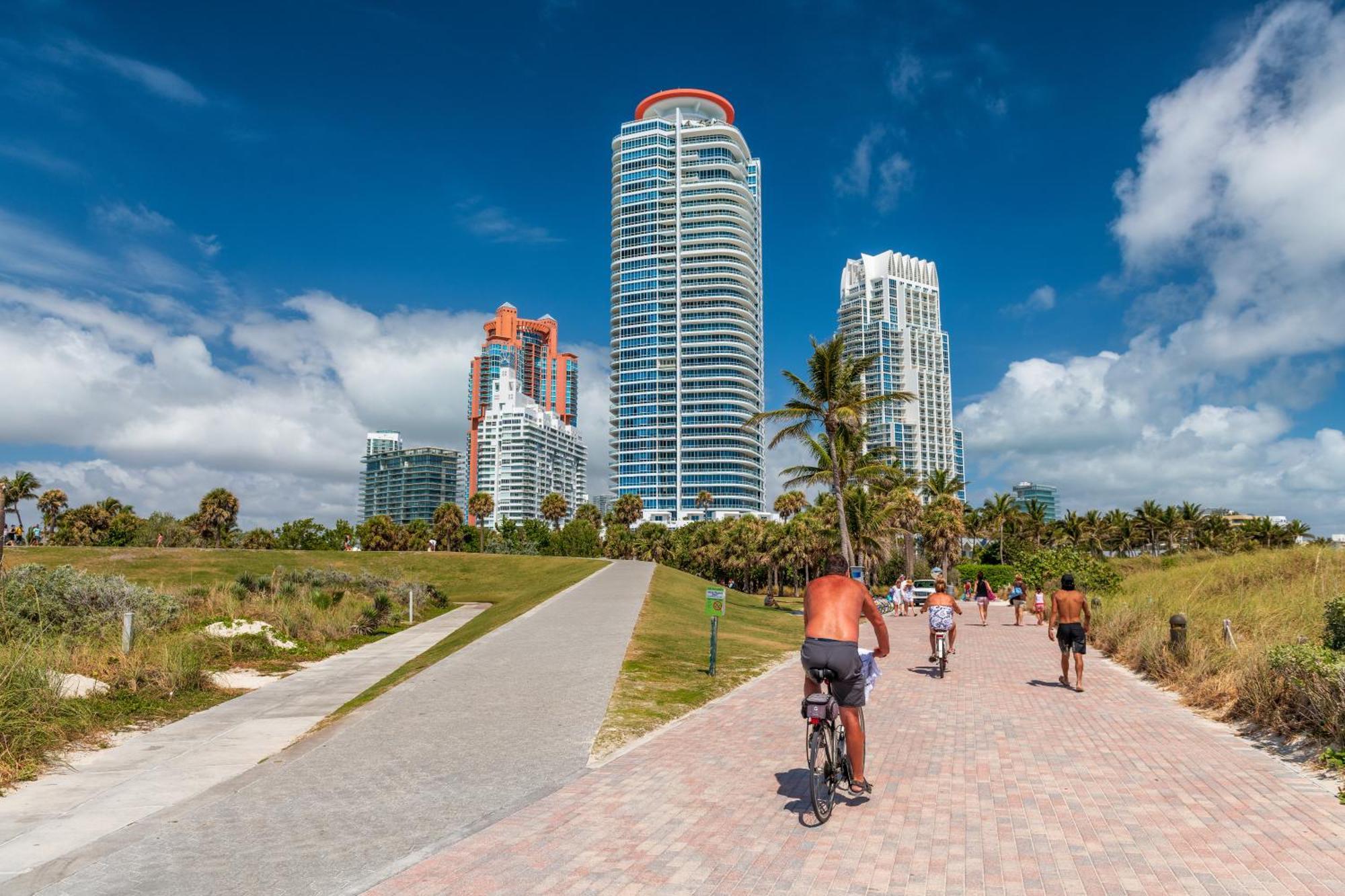Appartamento Beachfront Bentley One Bedroom With Balcony And Access Miami Beach