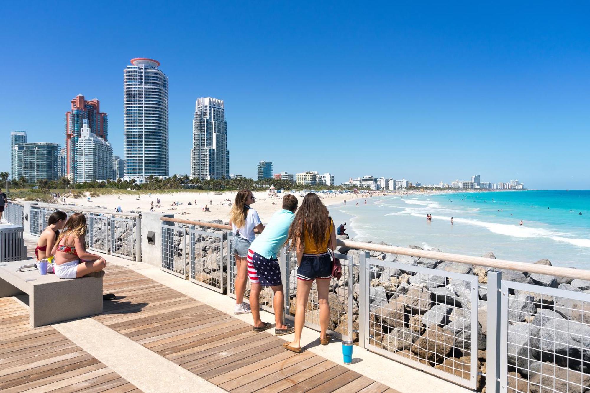 Beachfront Bentley One Bedroom With Balcony And Access Appartamento *
