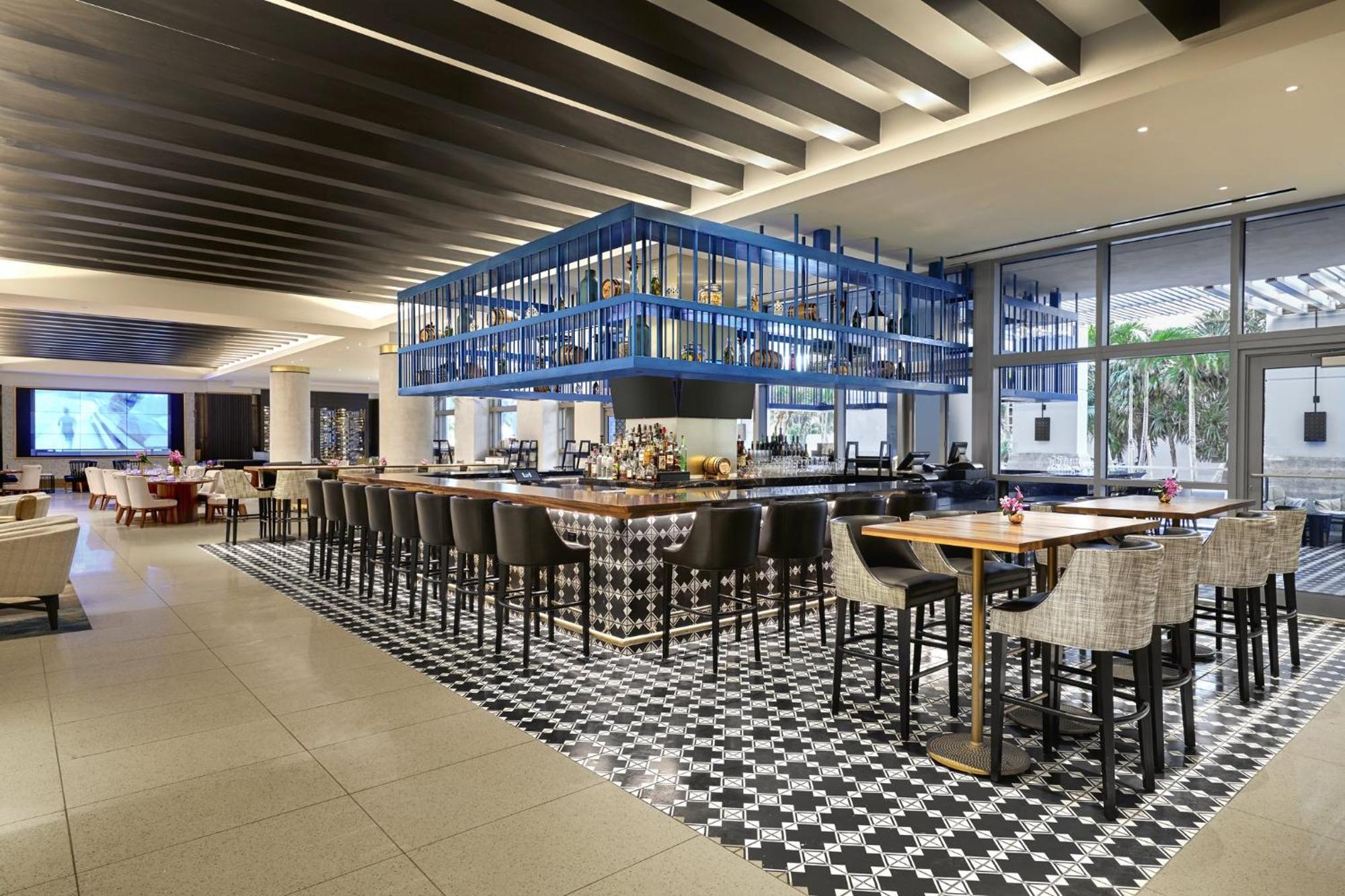 Loews Miami Resort 4*