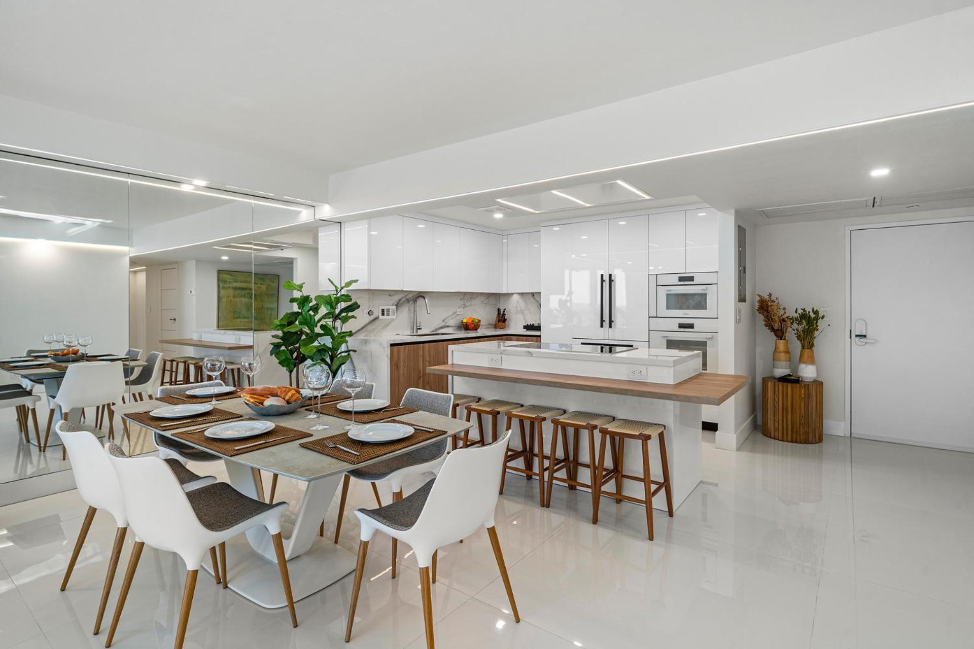 Apartment 2 Bedroom Private At Roney Palace -1209 *
