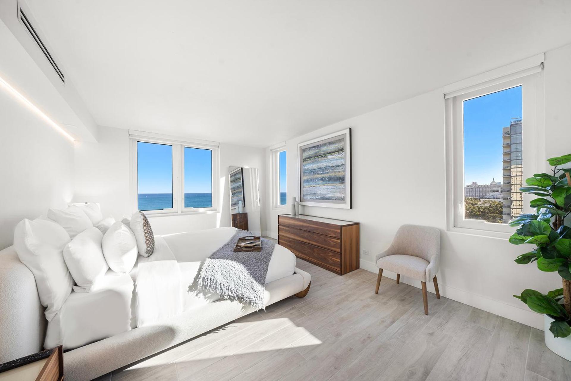 2 Bedroom Private At Roney Palace -1209 * Miami Beach