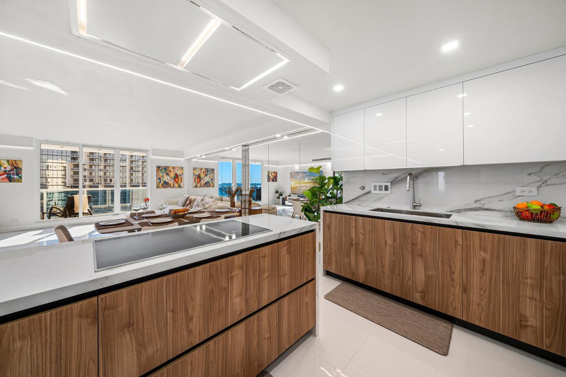2 Bedroom Private At Roney Palace -1209 * Miami Beach