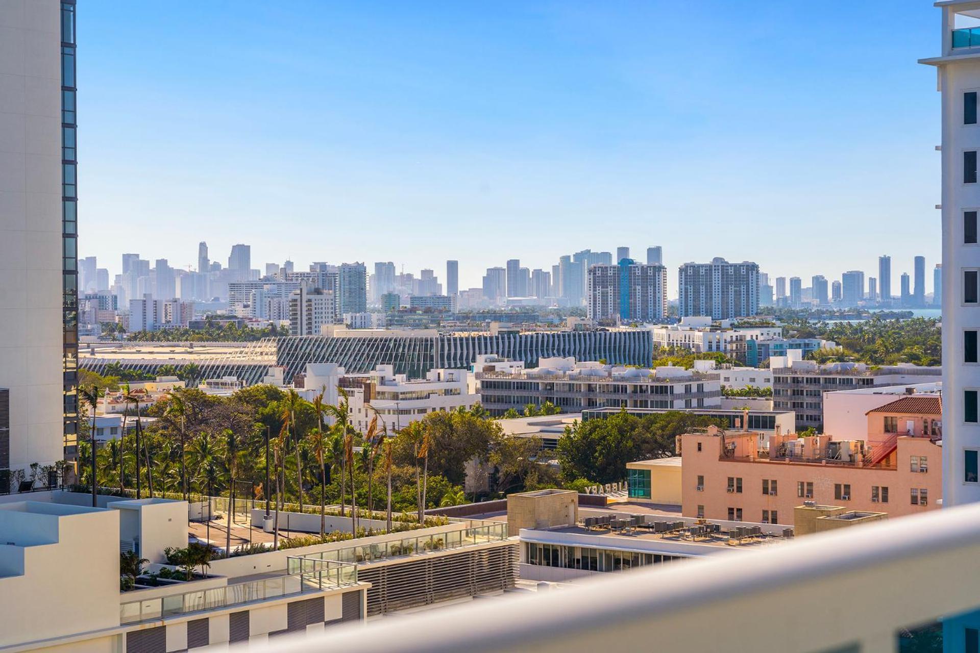 2 Bedroom Private At Roney Palace -1209 *
