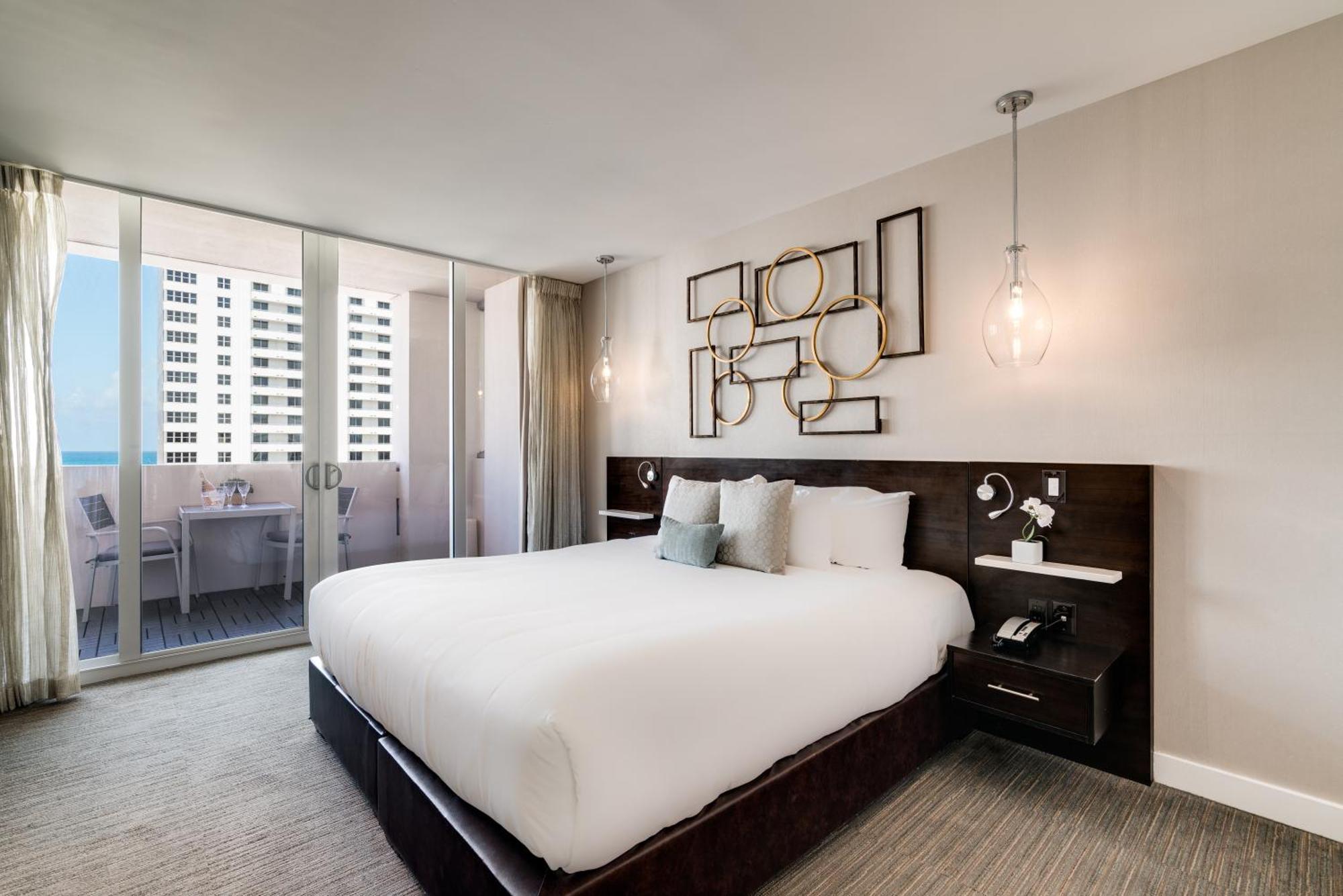 Iberostar Waves Berkeley Shore Miami Beach