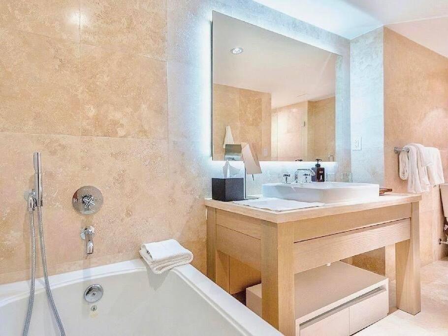Oceanview 1 & Homes 1 Bedroom 1 And Half Bathrooms Luxe With Balcony