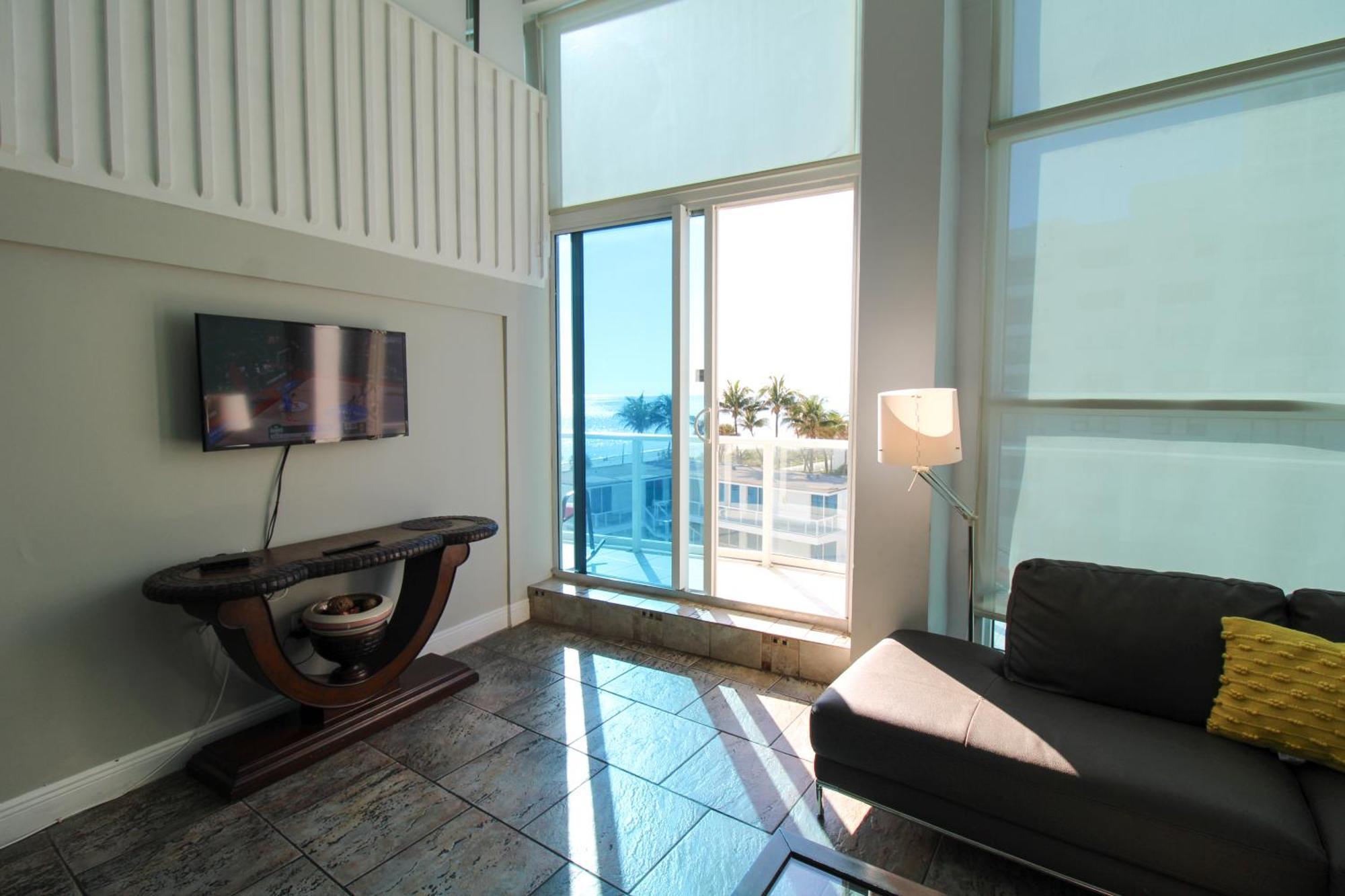Castle M16 Oceanview Loft With Access, Pool, Tennis And Free Parking! Holiday home *