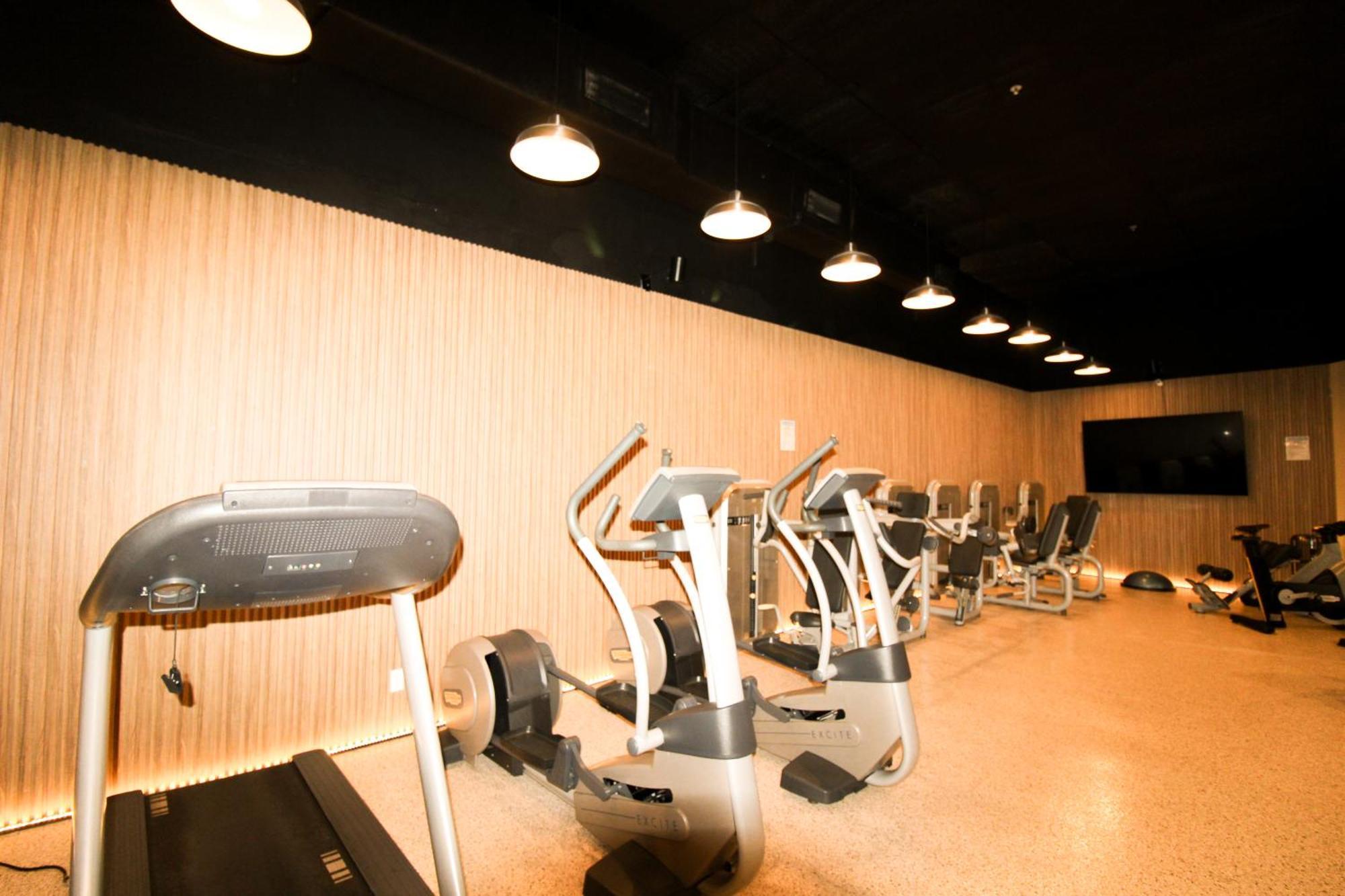 Castle M16 Oceanview Loft With Access, Pool, Tennis And Free Parking! Holiday home Miami Beach