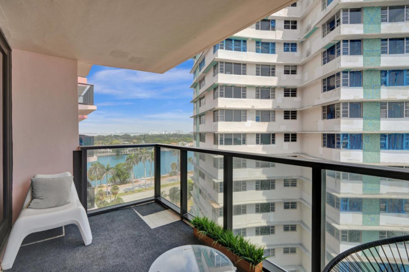 Deluxe 2 Bedroom With Ocean View And Amenities 1114 Apartment *