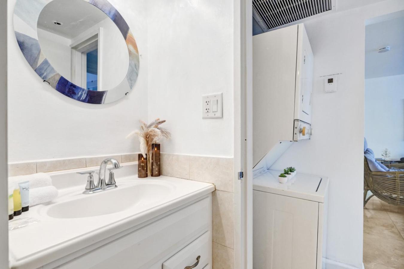 Deluxe 2 Bedroom With Ocean View And Amenities 1114