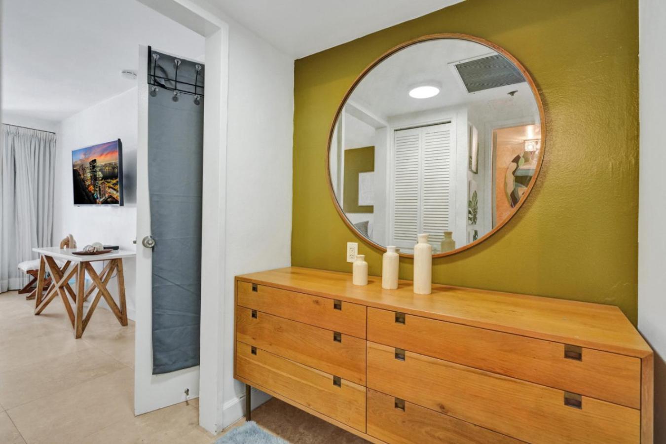 Deluxe 2 Bedroom With Ocean View And Amenities 1114