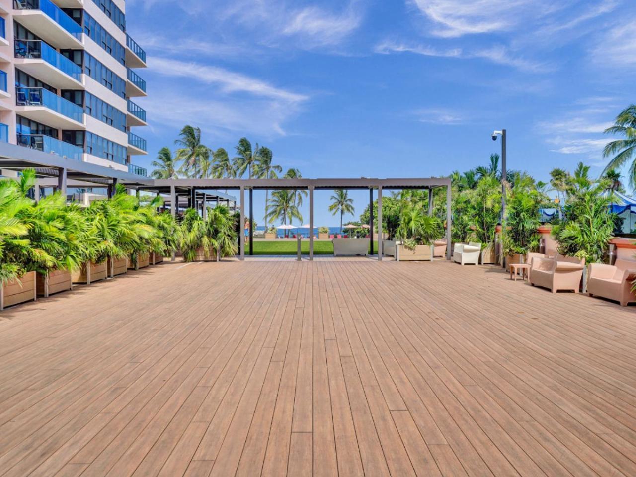 Deluxe 2 Bedroom With Ocean View And Amenities 1114 Miami Beach