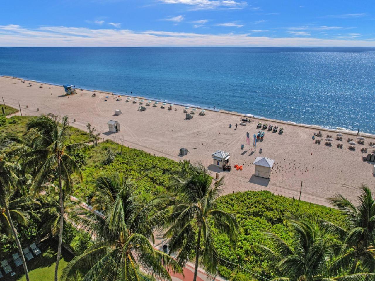Deluxe 2 Bedroom With Ocean View And Amenities 1114 Apartment Miami Beach