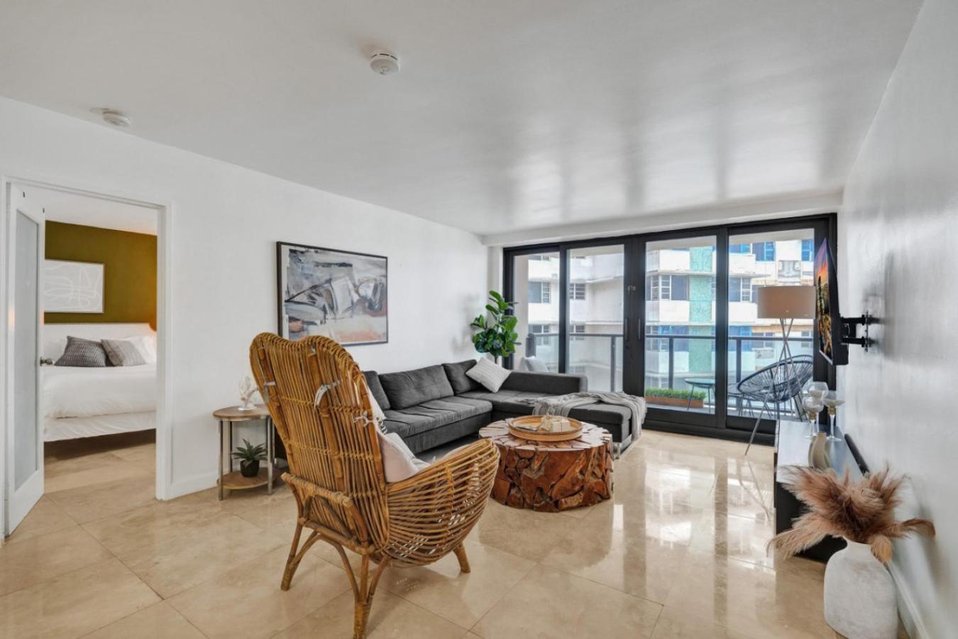 Deluxe 2 Bedroom With Ocean View And Amenities 1114