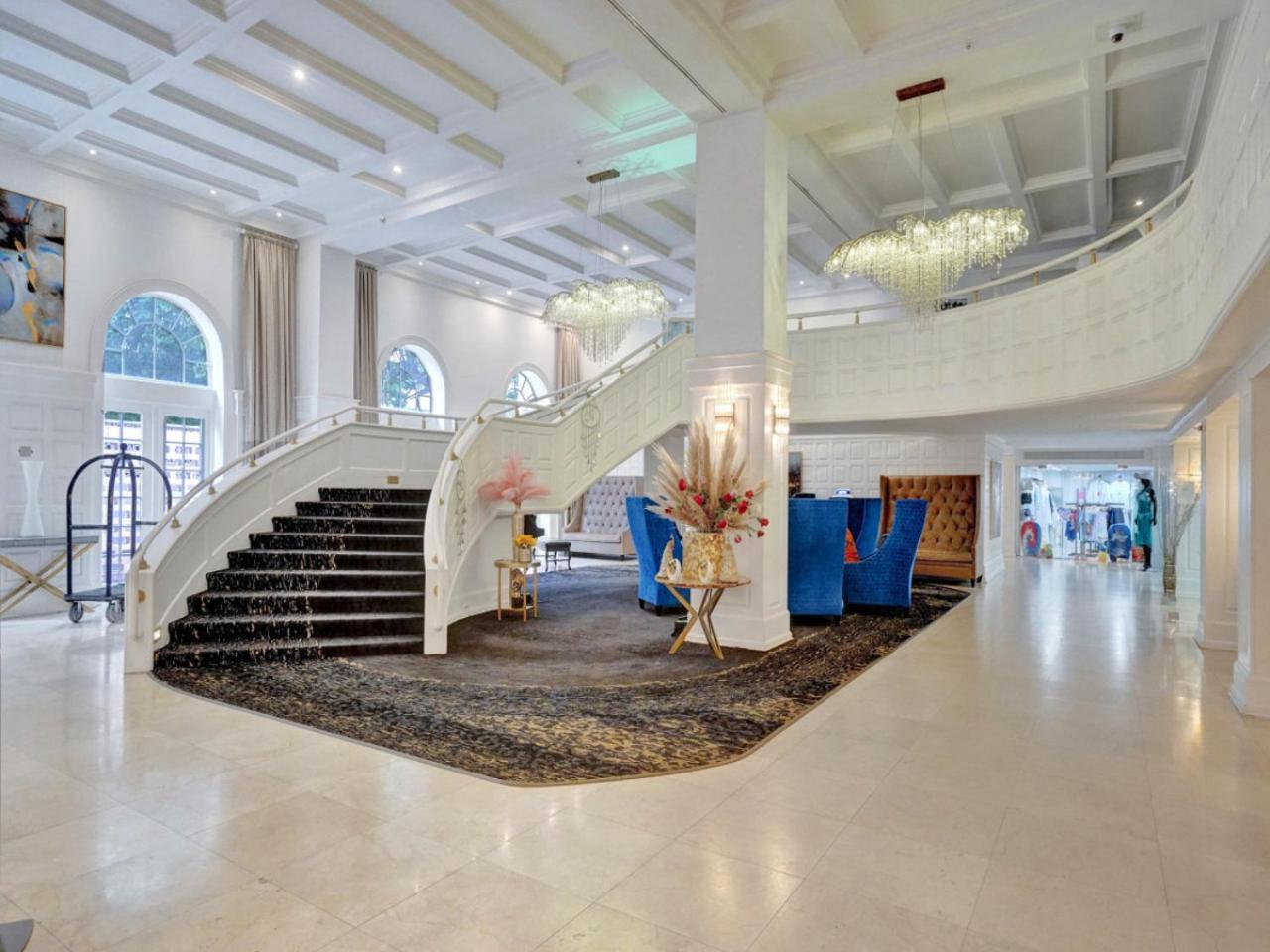 Deluxe 2 Bedroom With Ocean View And Amenities 1114