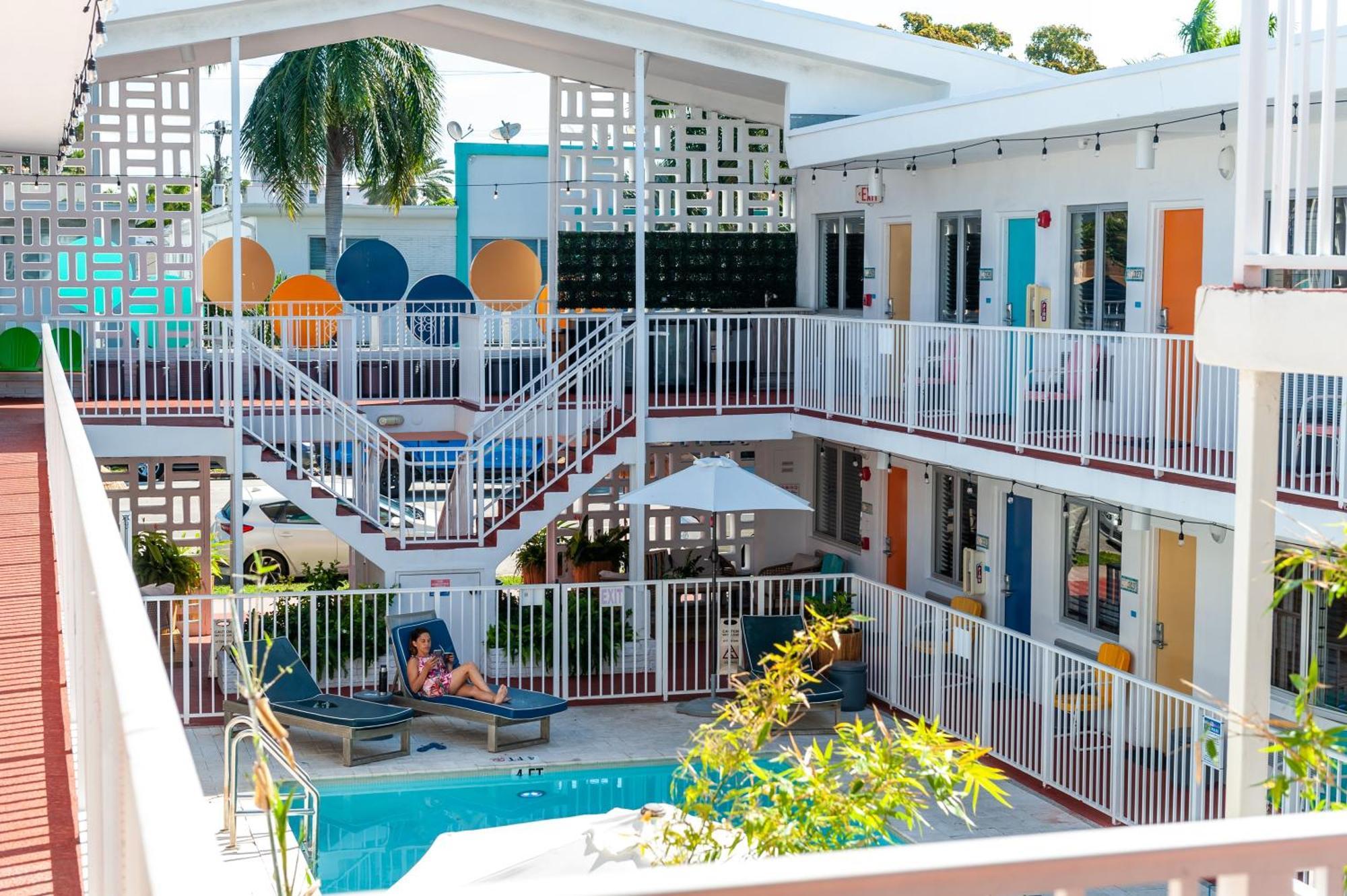 Hotel Waterside And 3*