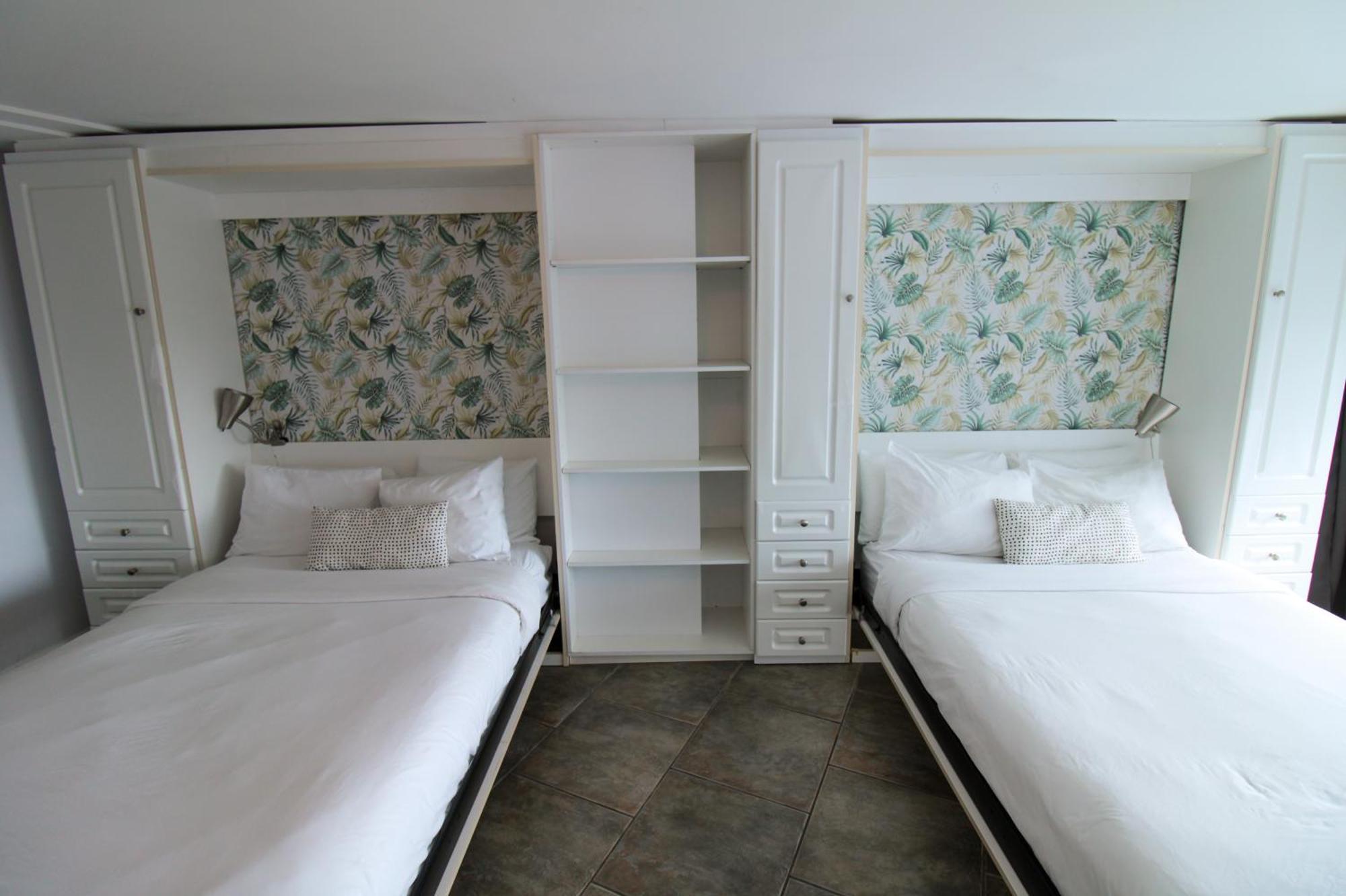 Castle M16 Oceanview Loft With Access, Pool, Tennis And Free Parking! Holiday home Miami Beach
