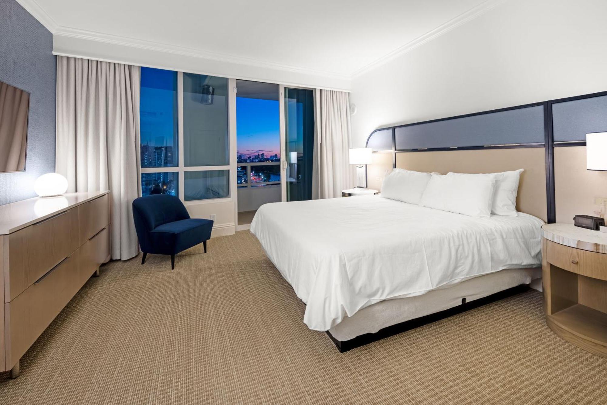 Fontainebleau Ocean View Fits 6! 1 Bed/2 Ba Apartamento Miami Beach