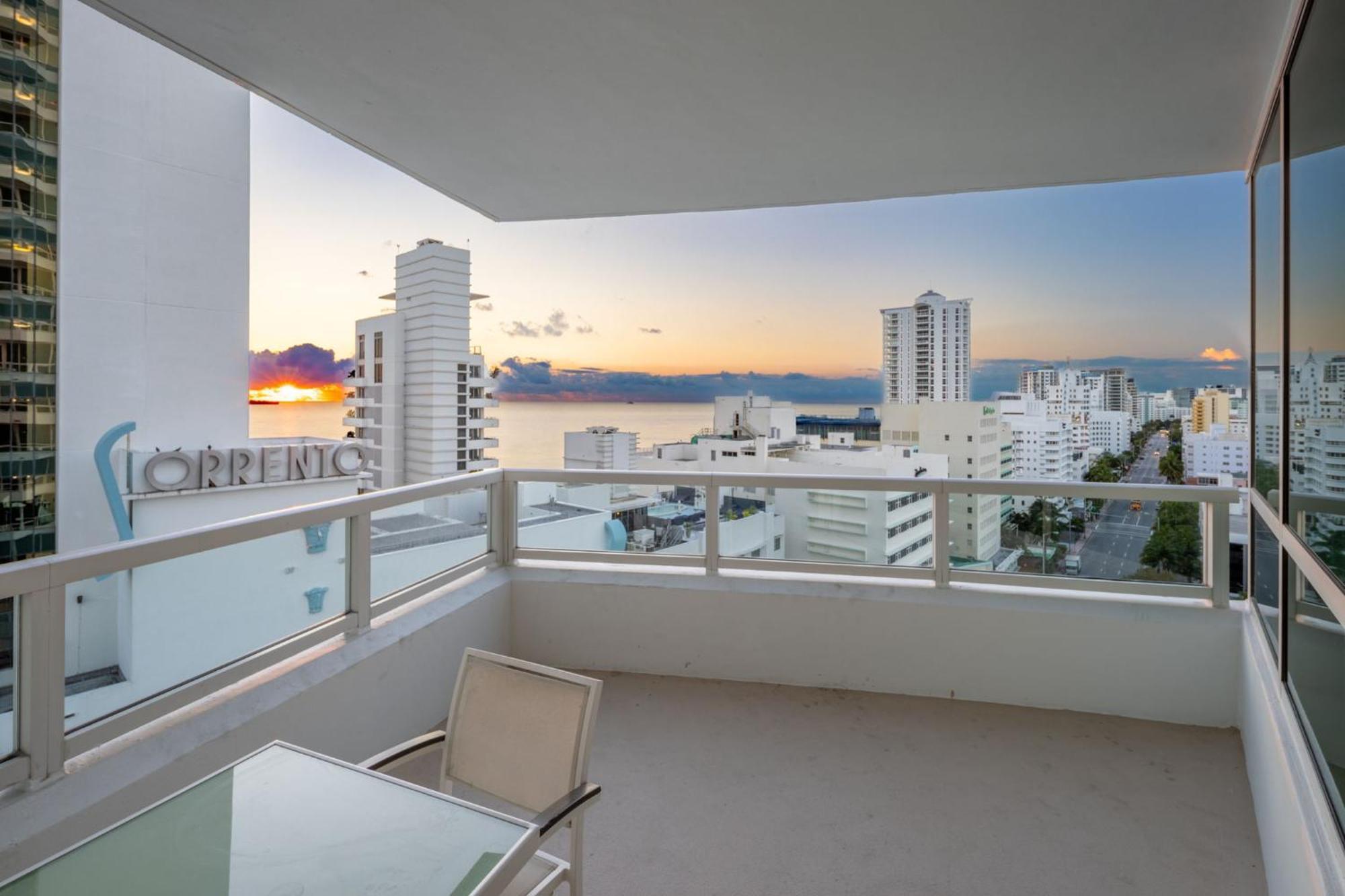 Fontainebleau Ocean View Fits 6! 1 Bed/2 Ba Apartamento Miami Beach