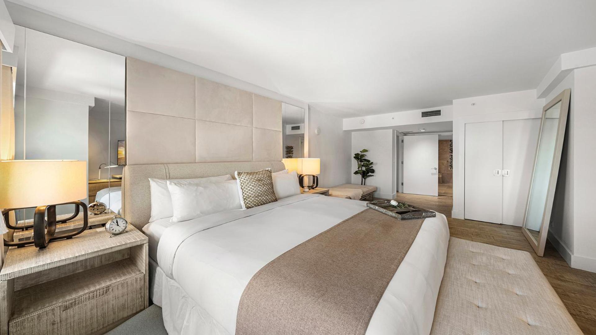Luxurious Private At 1 & Homes - 1545 Apartment