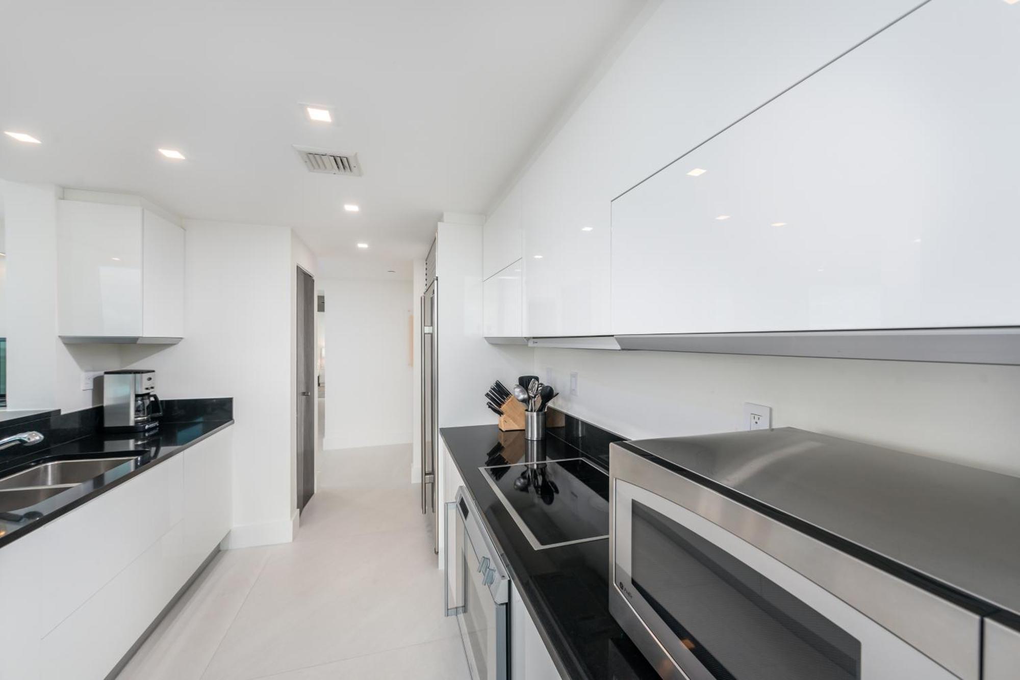 Apartment 4B Super Premium Private Condo At The Setai *