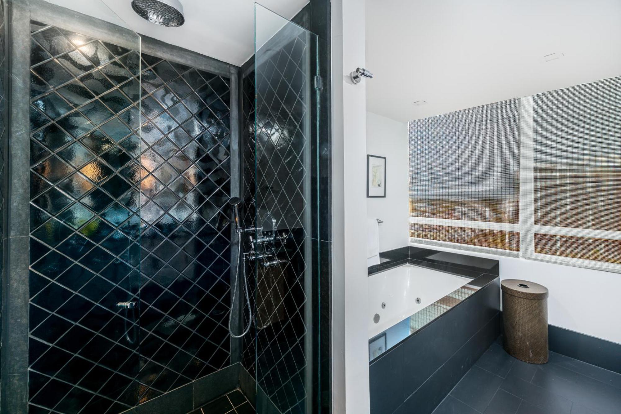 4B Super Premium Private Condo At The Setai