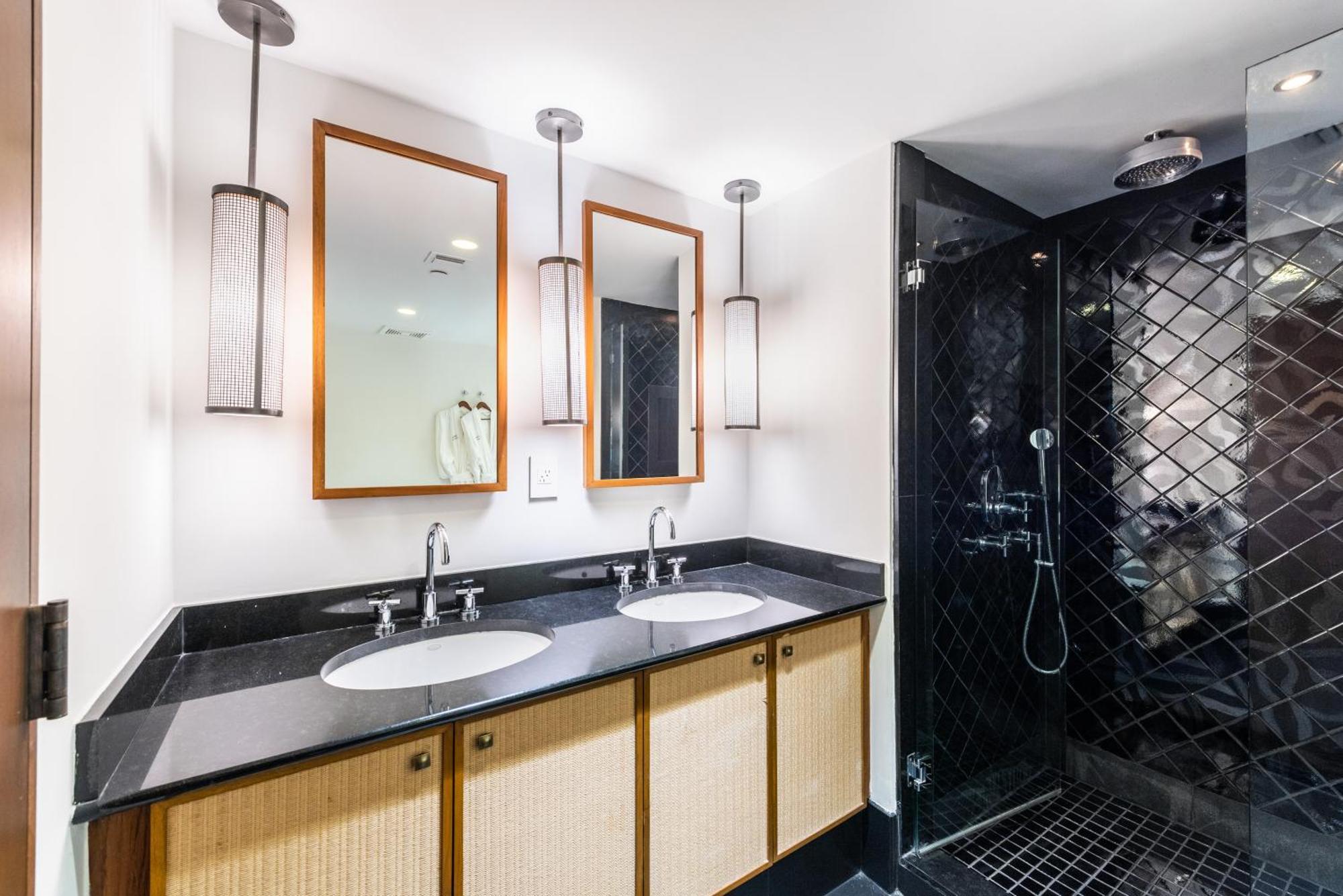 Oceanfront Private At The Setai -2707 Apartment