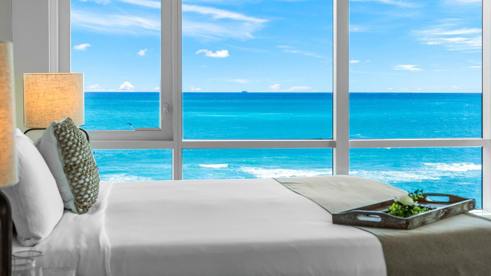 Oceanview Private At 1 & Homes -1120 *