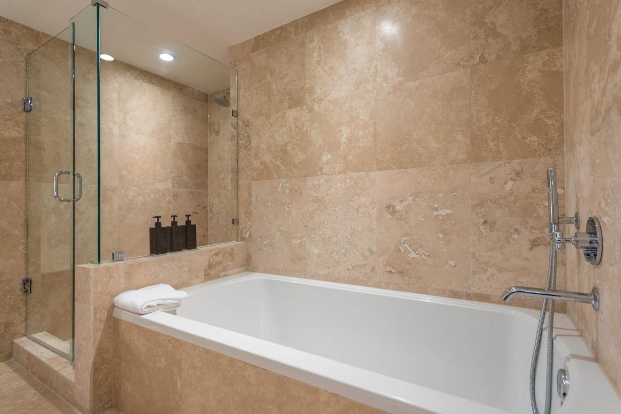 Oceanview Private At 1 & Homes -915 Apartment