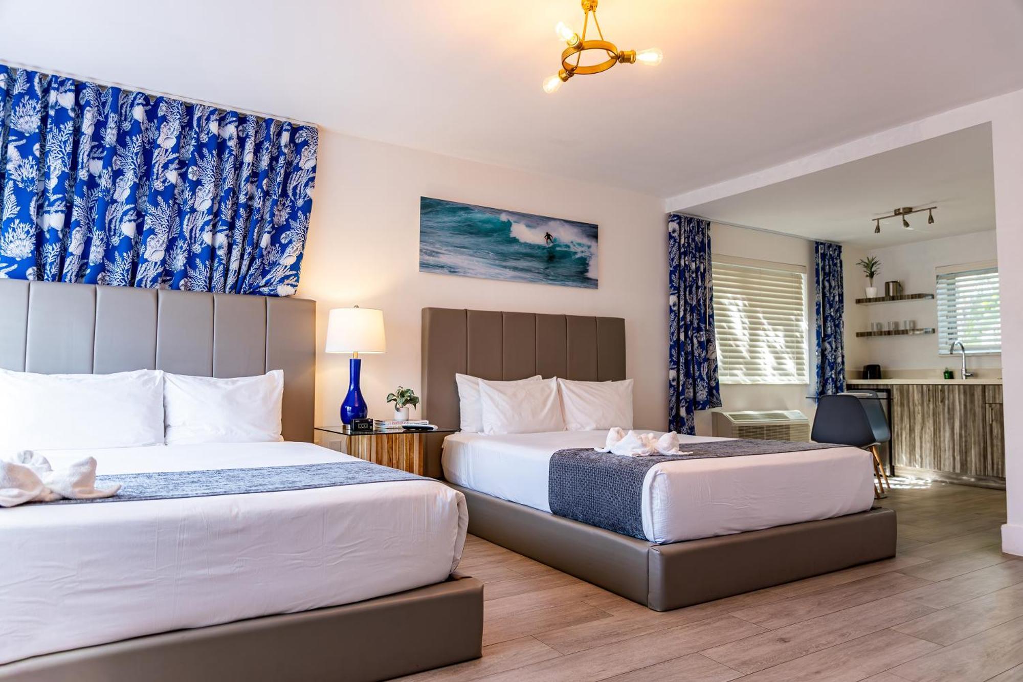 Beachside Hotel 3*
