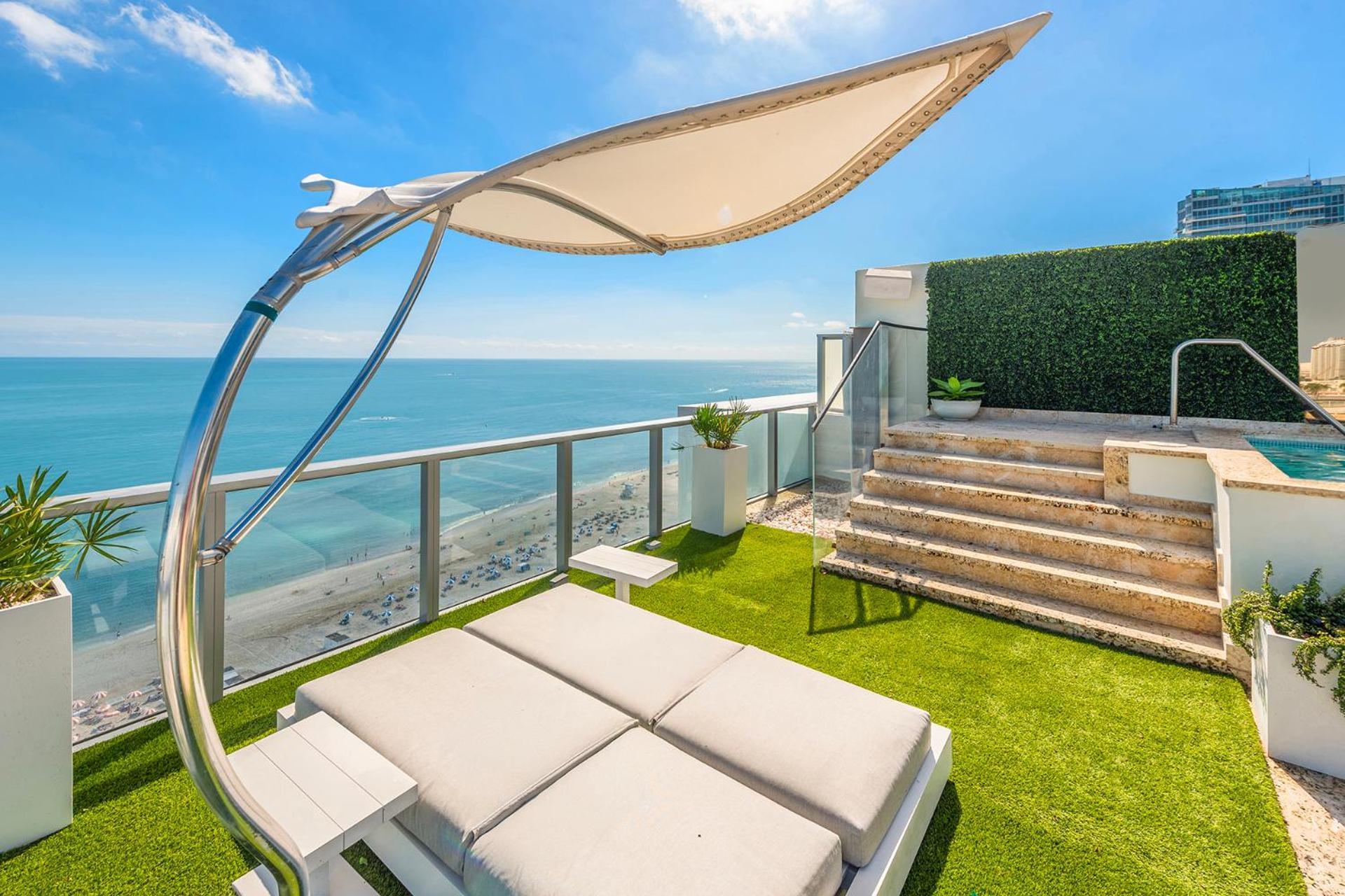 Oceanfront Private Penthouse At W South -ph2006 Apartment