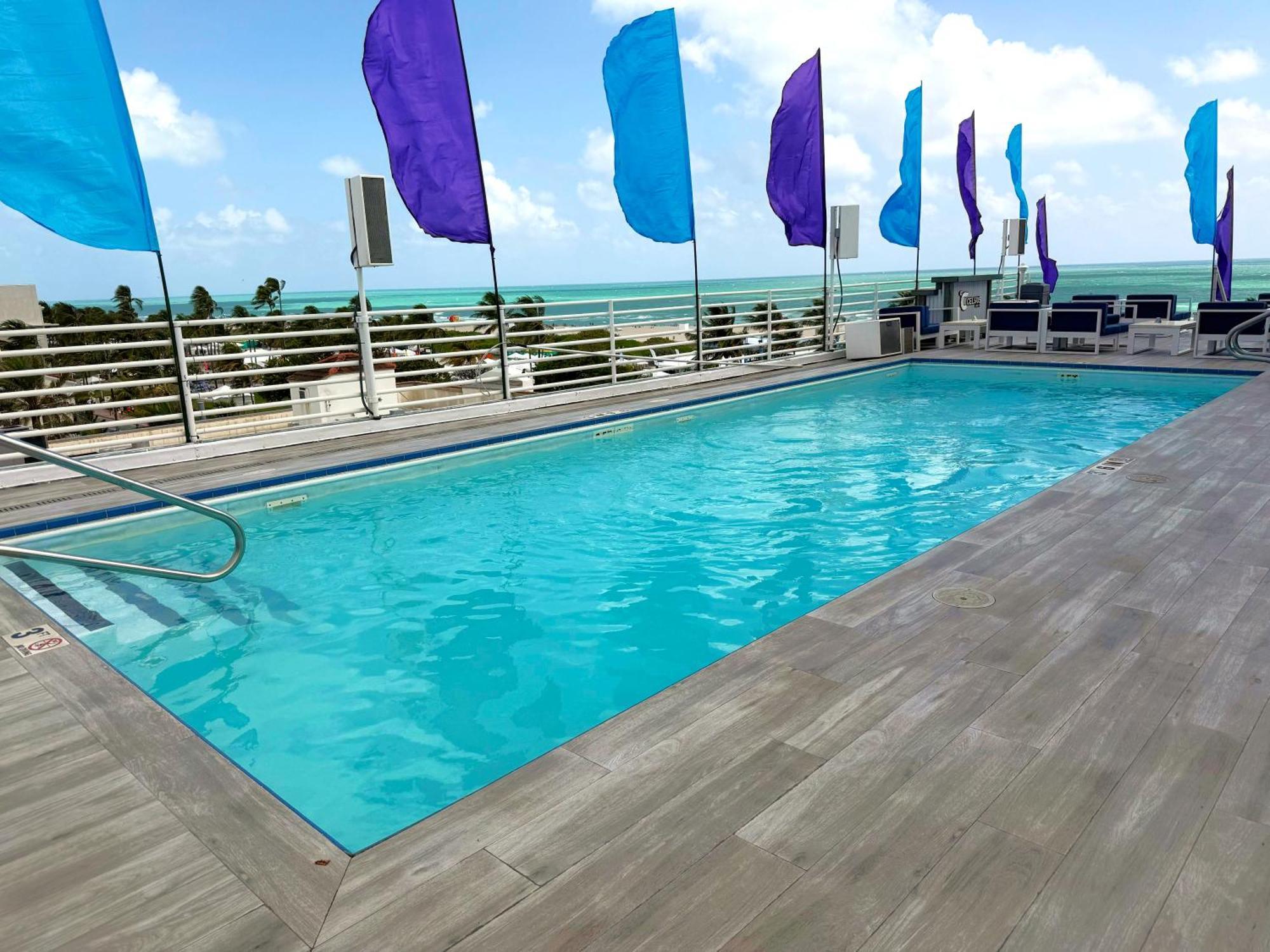 Renzzi On The Ocean Aparthotel Miami Beach