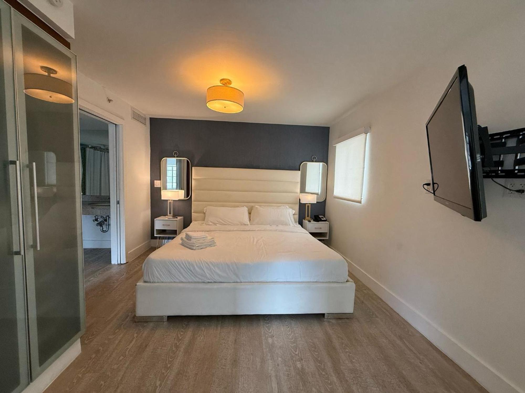 Aparthotel Renzzi On The Ocean Miami Beach