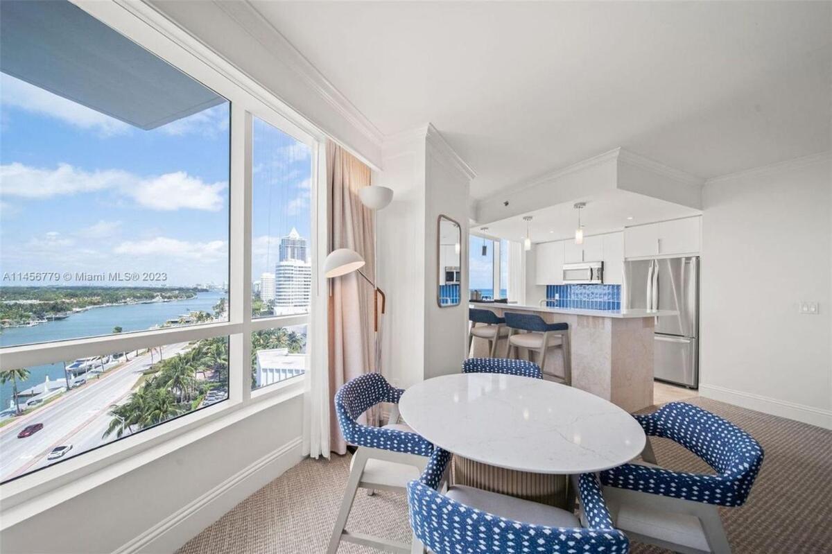 Fontainebleau New Reno 1br Corner Unit Ocean & Bay